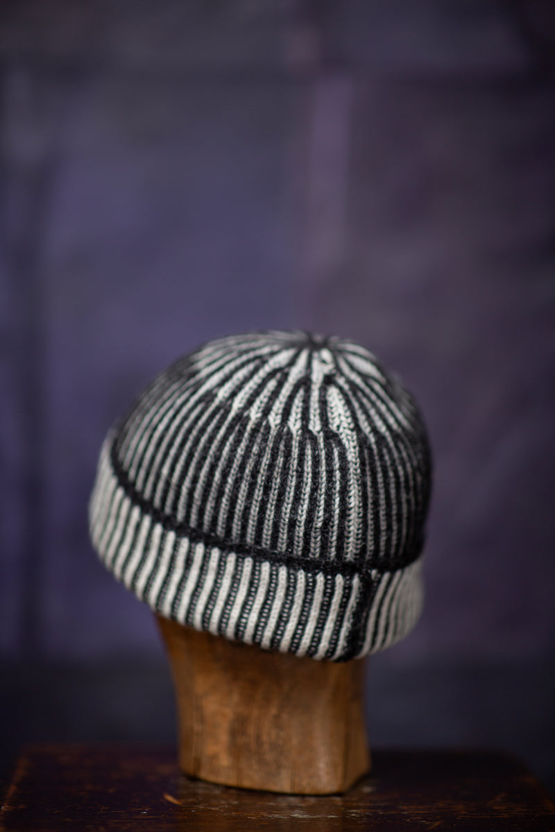 Beanie Nr. 12 Wool Lino Anthracite White