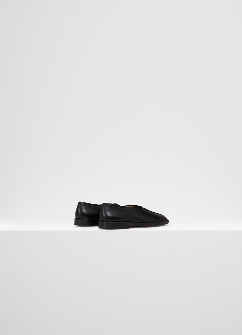 Flat Piped Slippers Black