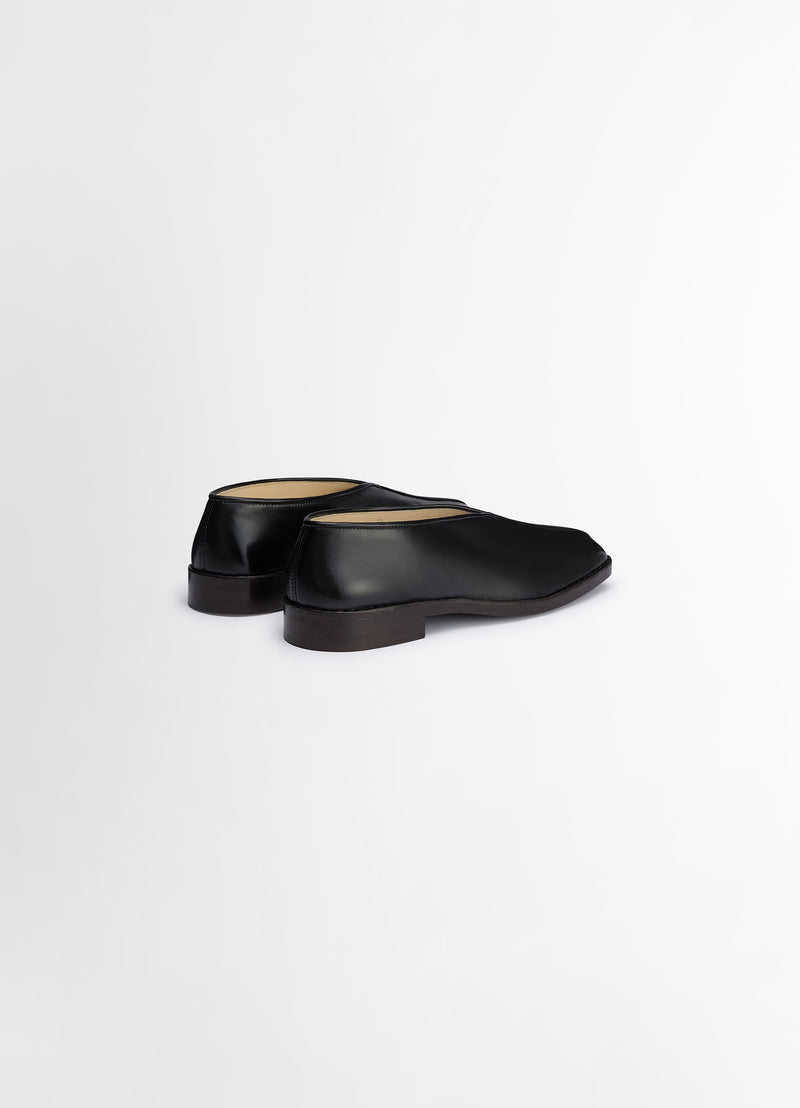 Flat Piped Slippers Black