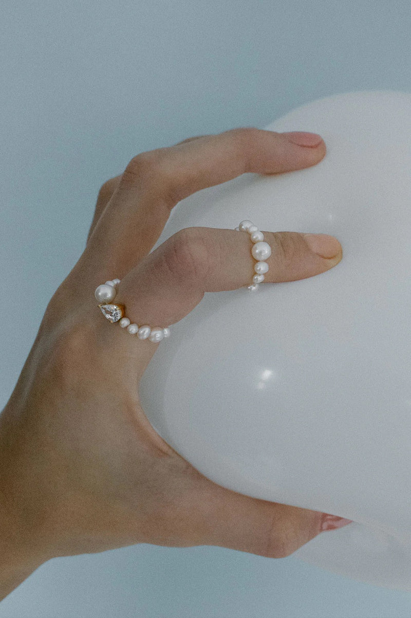 Set of 2 Rings With Freshwater Pearls And Zirconia