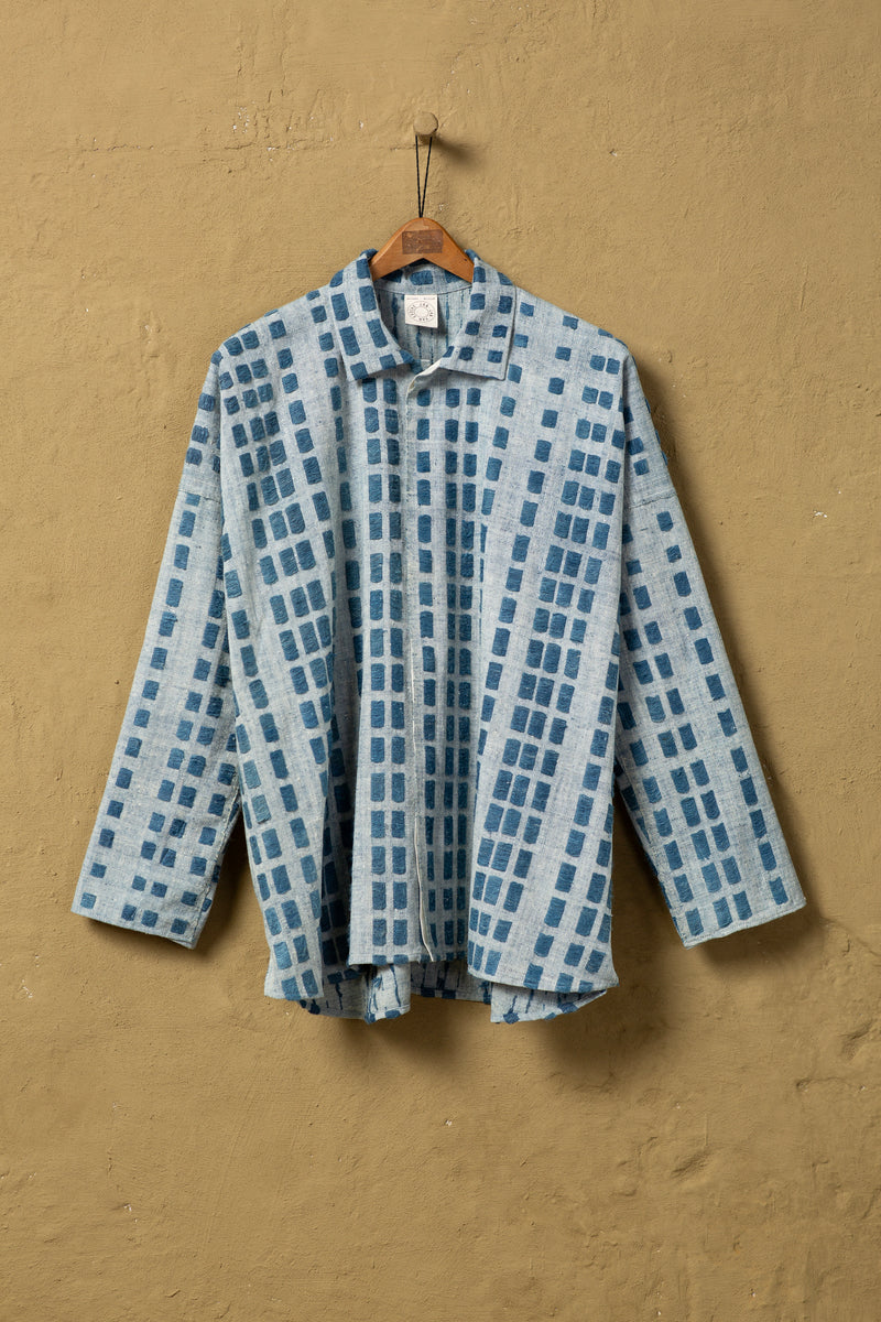 Shirt Nr.107 Handwoven Indigo Dashes