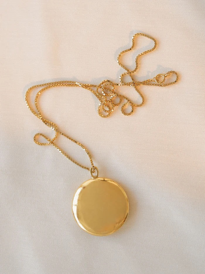 Shell No1 Large Nacklace Gold
